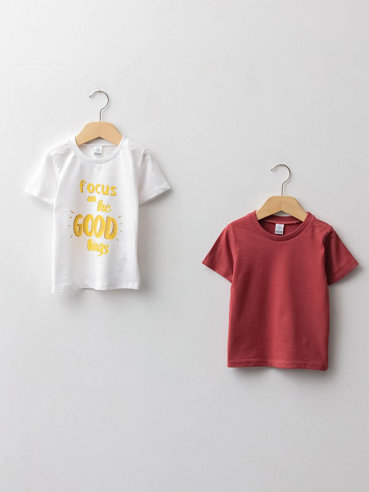 LC WAIKIKI Pack of 2 T-shirts- Focus on the Good Things